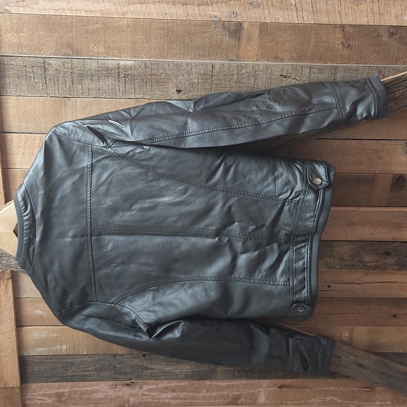Vegan leather jacket - Picture 2 of 2